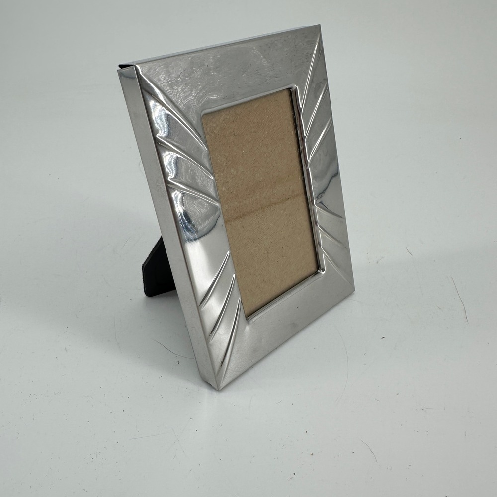 Modern Silver Tone Metal Sunburst Accent 2x3 Tabletop Picture Frame